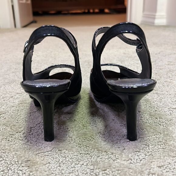 Liz Claiborne Women’s 6.5 Mary Jane Style Black 2” Heels with Front Buckles - Picture 14 of 16